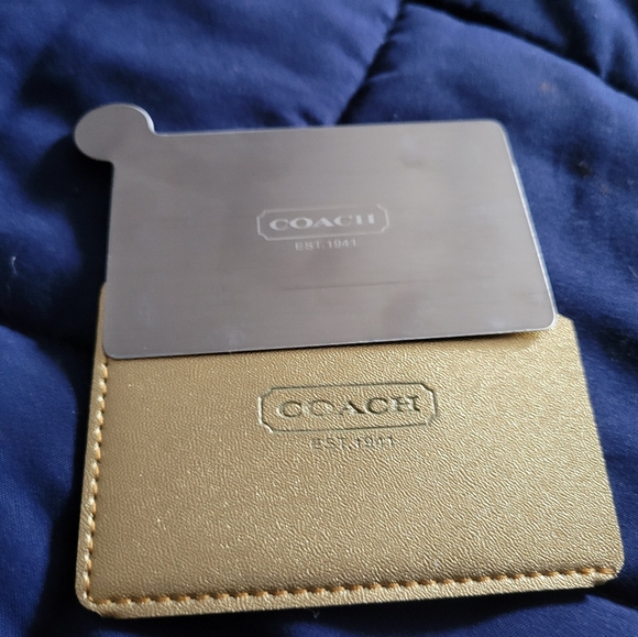 NIB GOLD LEATHER CASE W STAINLESS STEEL MIRROR. Unbreakable COACH Promo item. - Picture 6 of 6